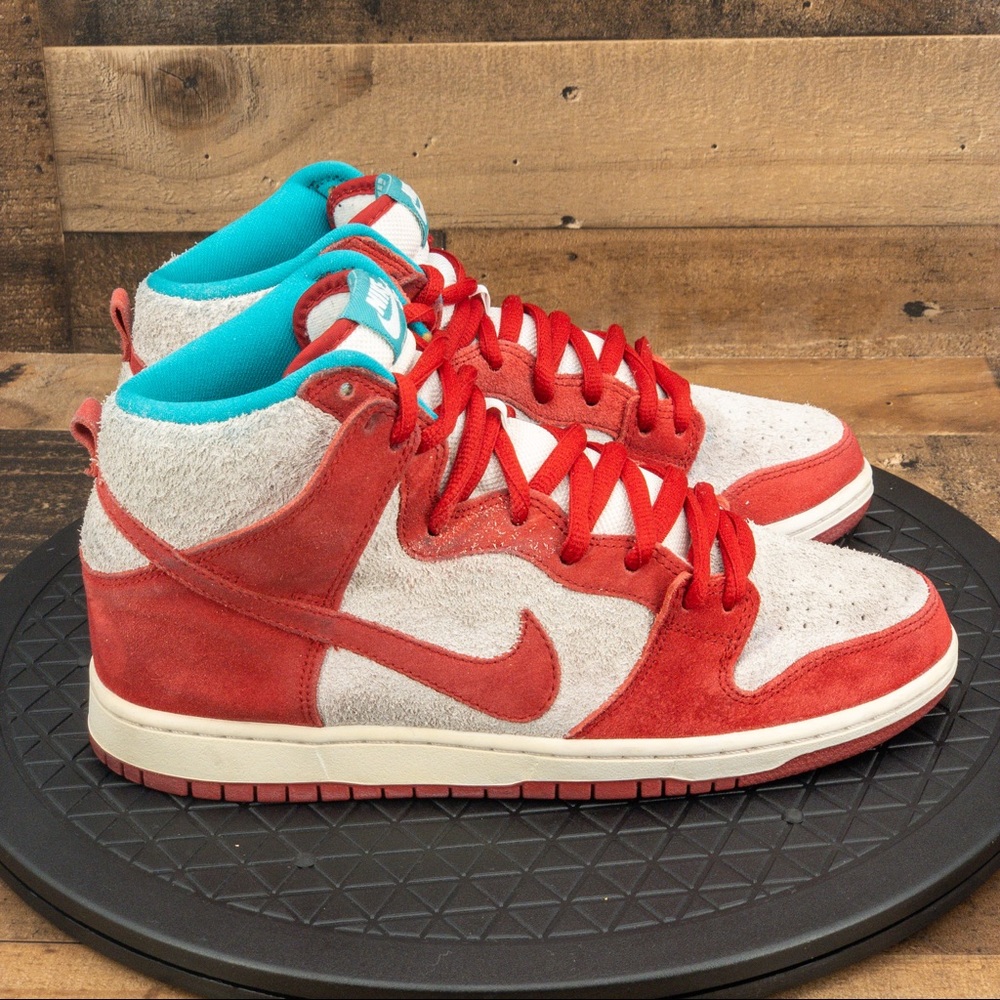 Nike SB Dunk High Mens Dr Seuss Size 9.5 - Picture 8 of 9